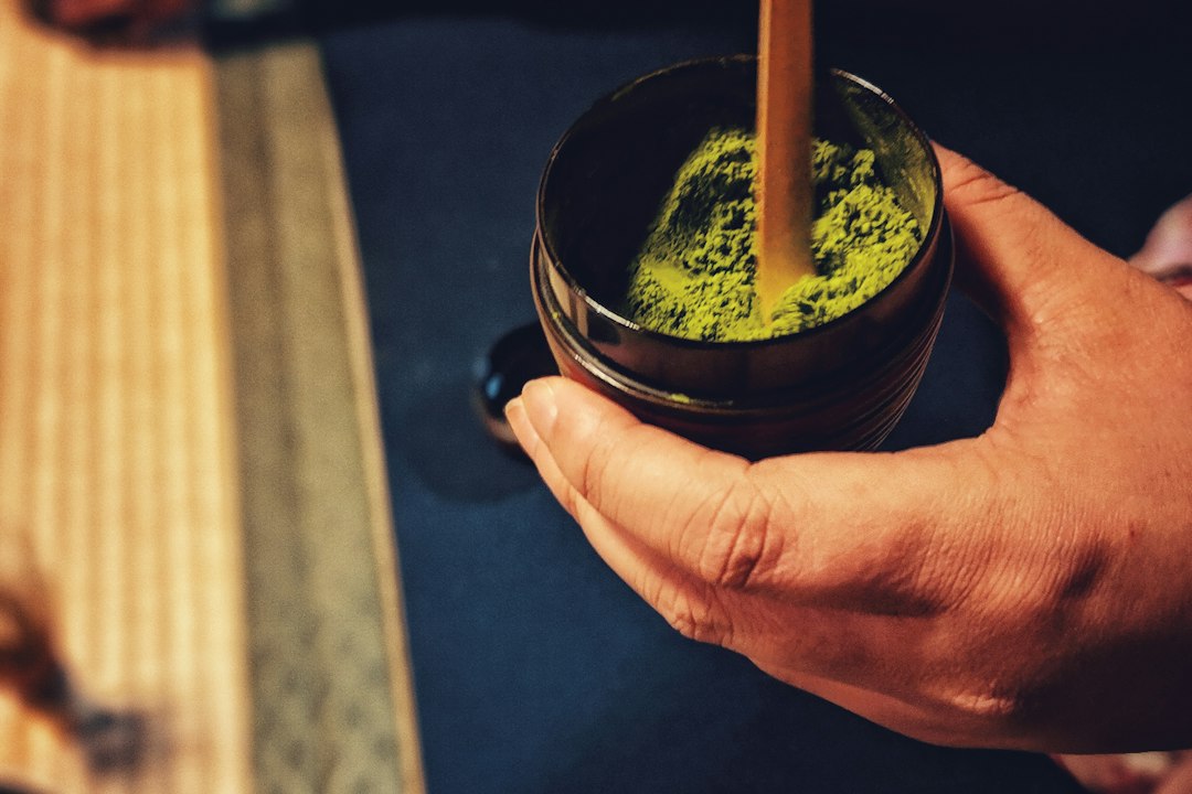 Matcha bei einer traditionellen Teezubereitung